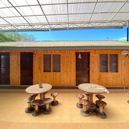 Aiza Homestay Opposite Abang Strawberry Taman Sedia 丹那拉打 外观 照片