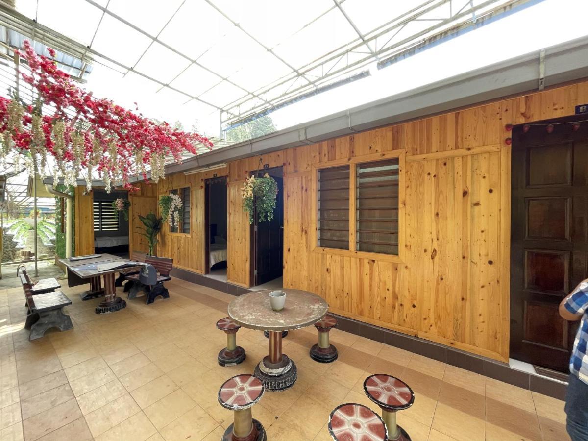 Aiza Homestay Opposite Abang Strawberry Taman Sedia 丹那拉打 外观 照片