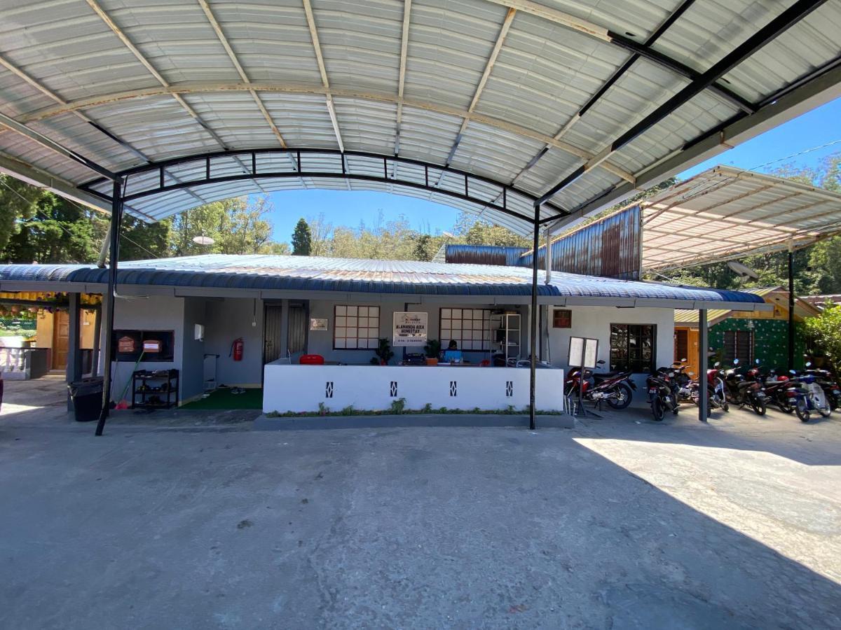 Aiza Homestay Opposite Abang Strawberry Taman Sedia 丹那拉打 外观 照片