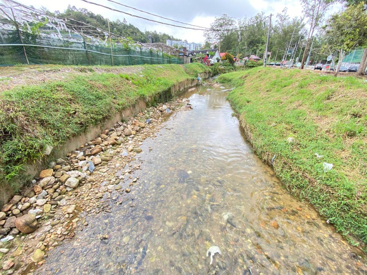Aiza Homestay Opposite Abang Strawberry Taman Sedia 丹那拉打 外观 照片