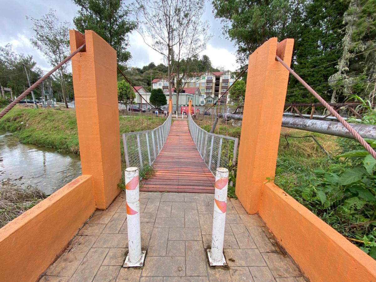 Aiza Homestay Opposite Abang Strawberry Taman Sedia 丹那拉打 外观 照片