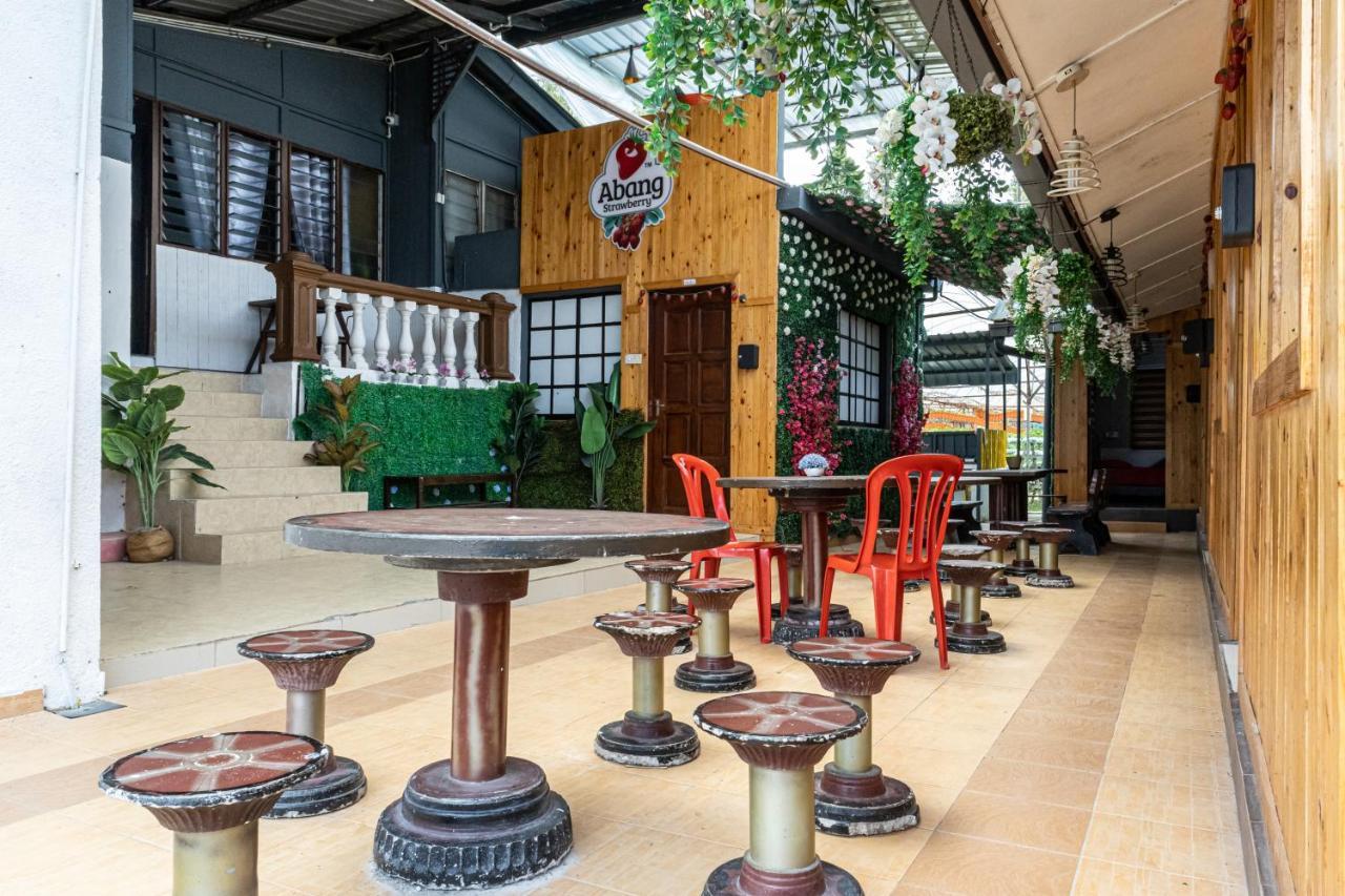 Aiza Homestay Opposite Abang Strawberry Taman Sedia 丹那拉打 外观 照片